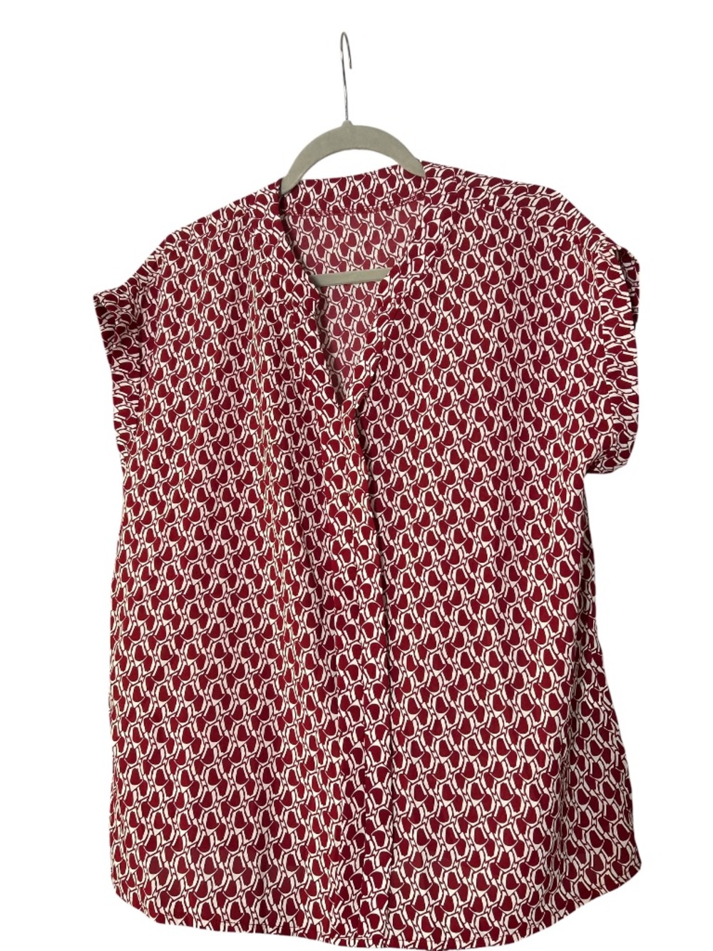 Women’s Red White V Neck top Size XL